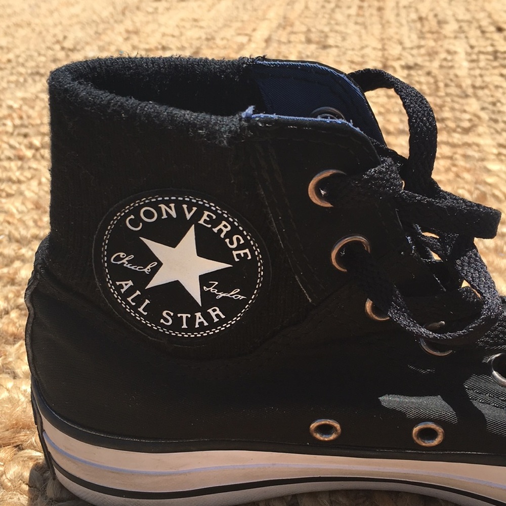 Converse high top tennis shoes
